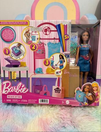 Barbie boutique.