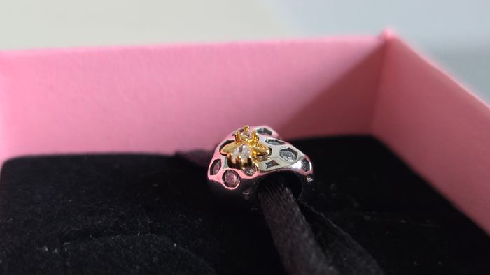 Charm Bridgerton Cœur Nid d'abeilles et Abeille - photo numéro 2