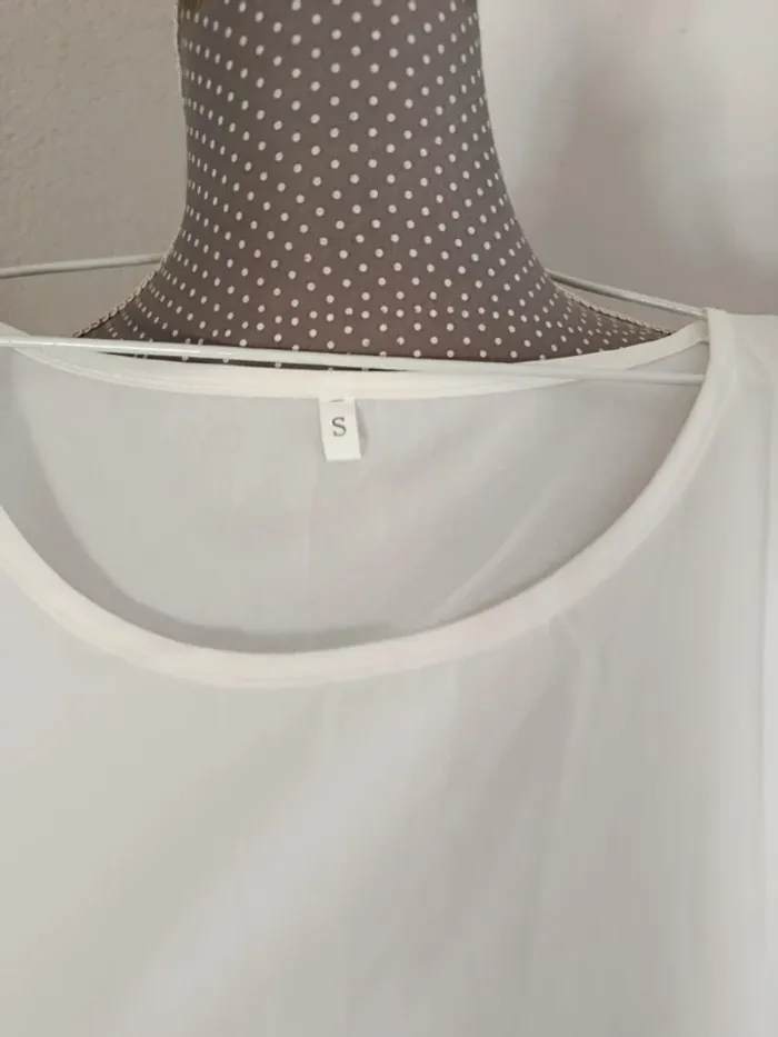 Robe blanche dentelle légère Taille S - photo numéro 4