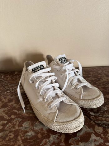 Converses basses en toile blanche avec semelle corde 38,5