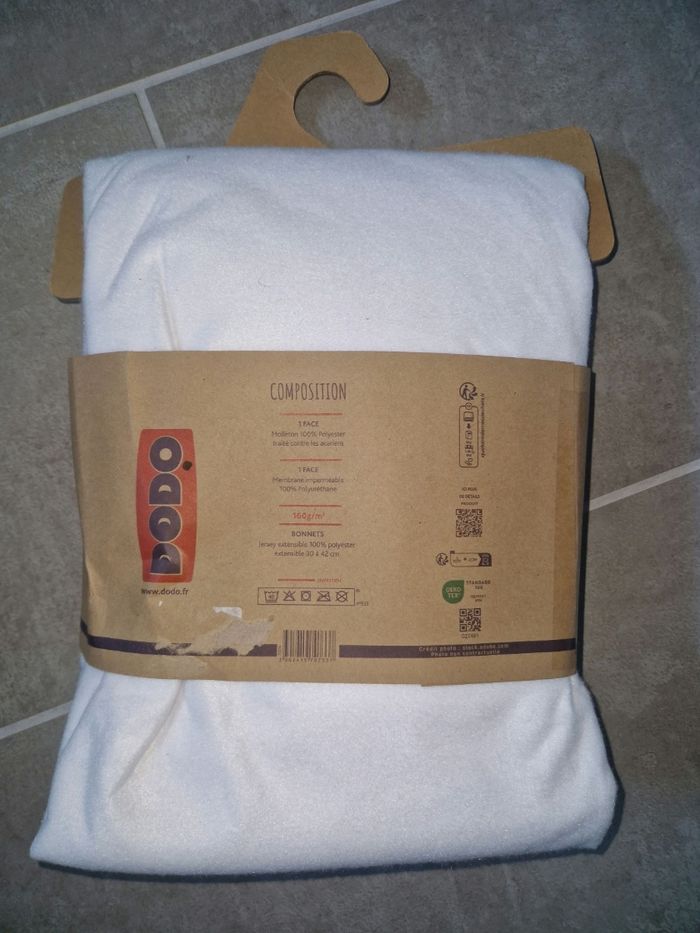 Protège matelas DODO 140x190 NEUF - photo numéro 2