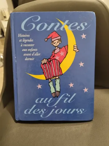 Livre contes au fil des jours