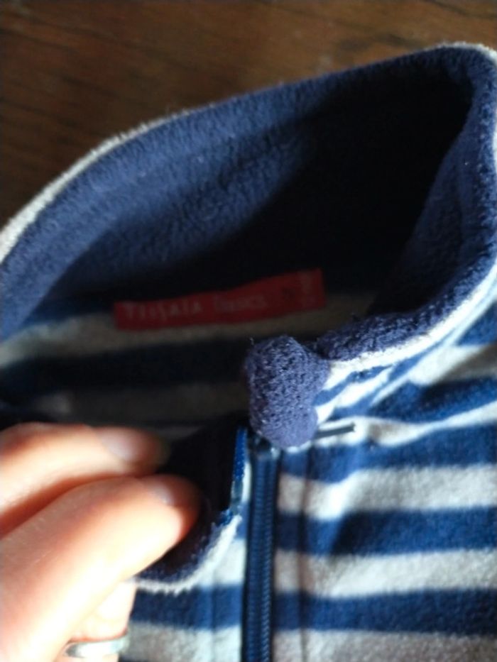 Polaire rayée 12 mois - photo numéro 2