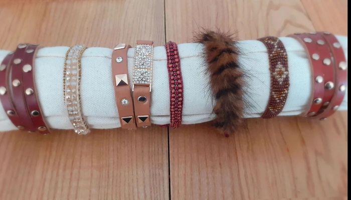 Lot 7 bracelets fantaisie marron