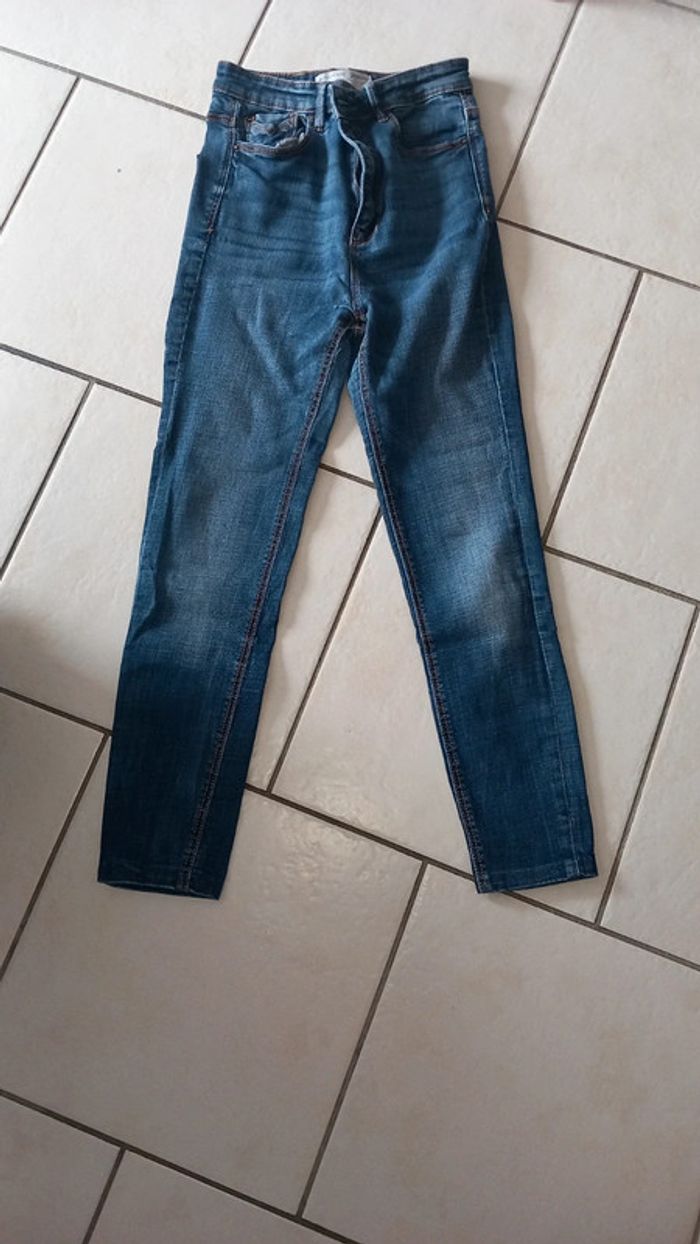 Jean slim stradivarius bleu super high waist