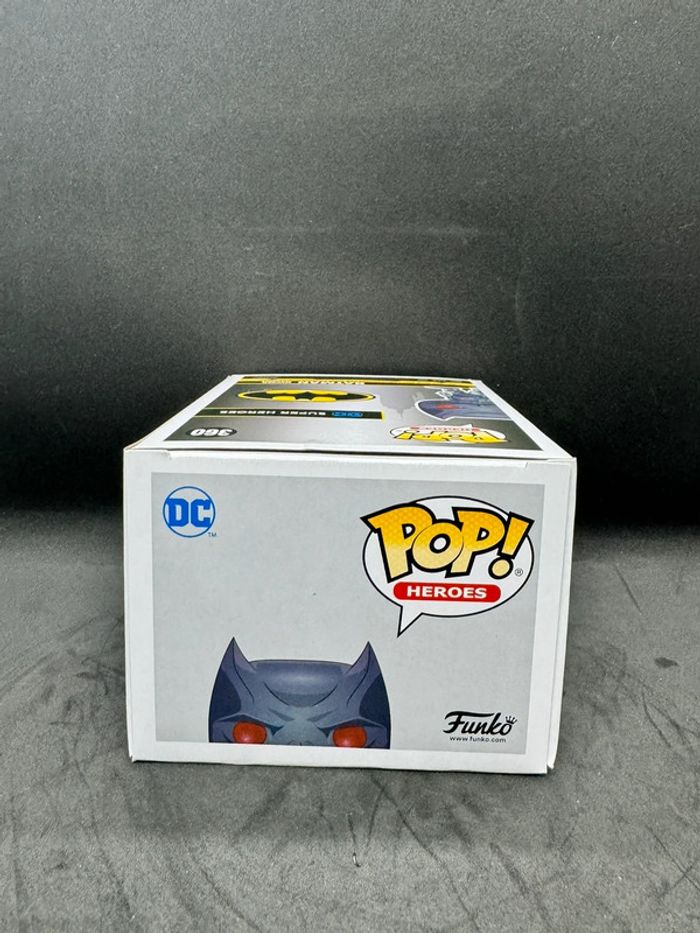 Funko pop dc comics Batman 360 Glow Chase Hot Topic - photo numéro 6