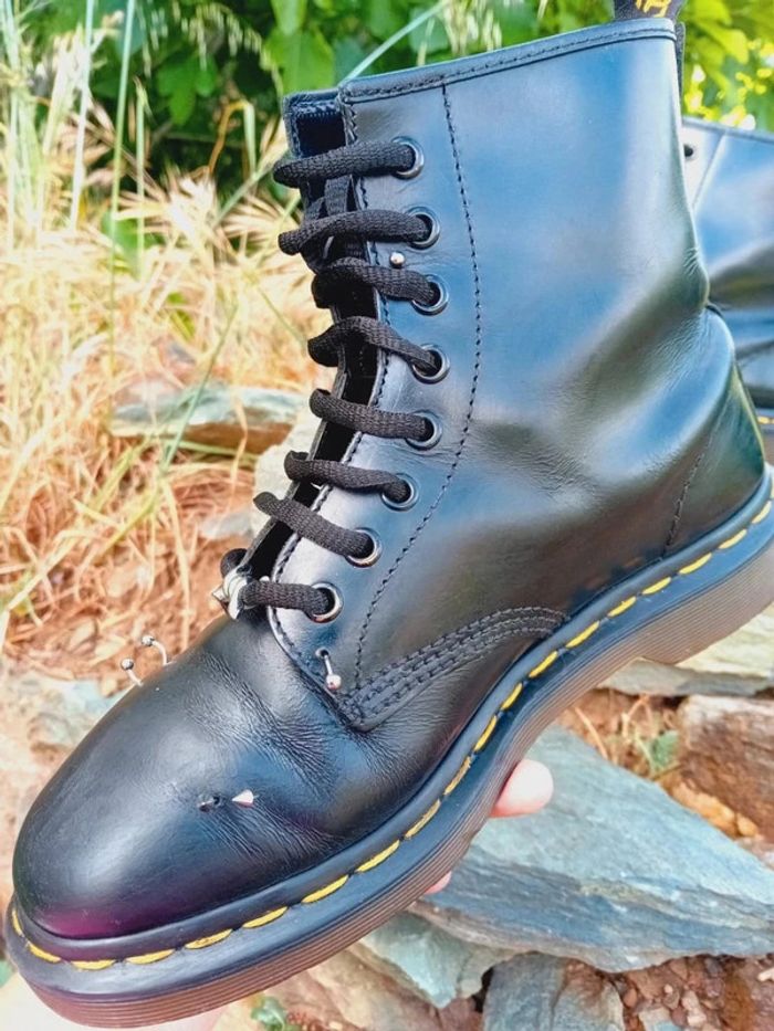 Dr. Martens made in England 🇬🇧 custom clous et piercings uk6 39 - photo numéro 4