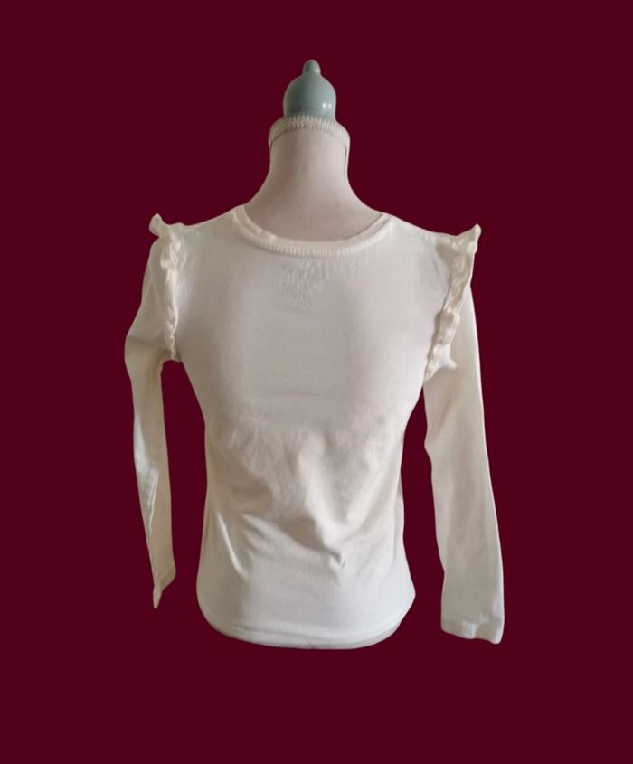 T shirt manches longues blanc froufrous épaules C&A taille 10 ans 1/2 - photo numéro 2