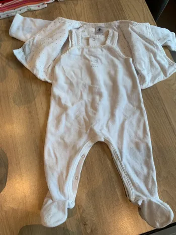 Ensemble pyjama petit bateau taille 6 mois