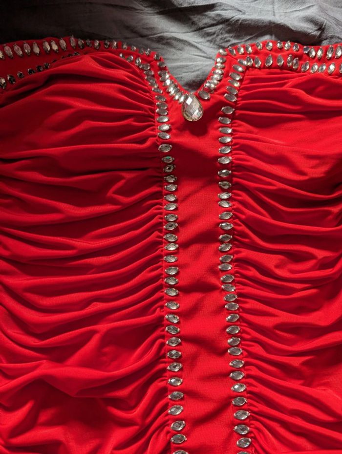 Robe de soirée moulante - photo numéro 3