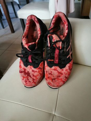 Baskets Asics Fuzex gel serie limitée p 41,5