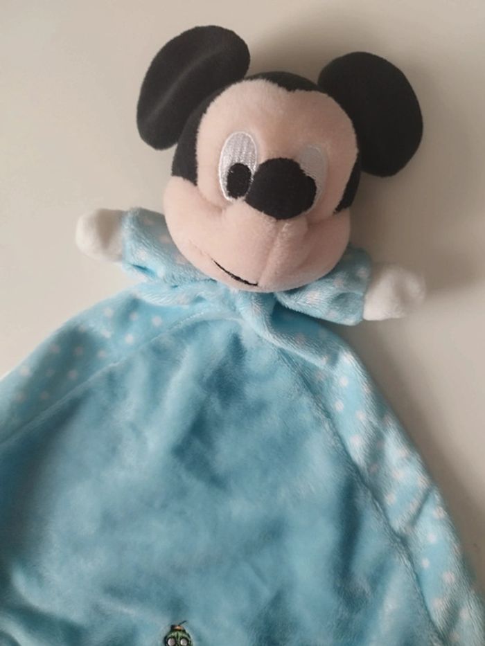 Doudou plat Mickey bleu Nicotoy