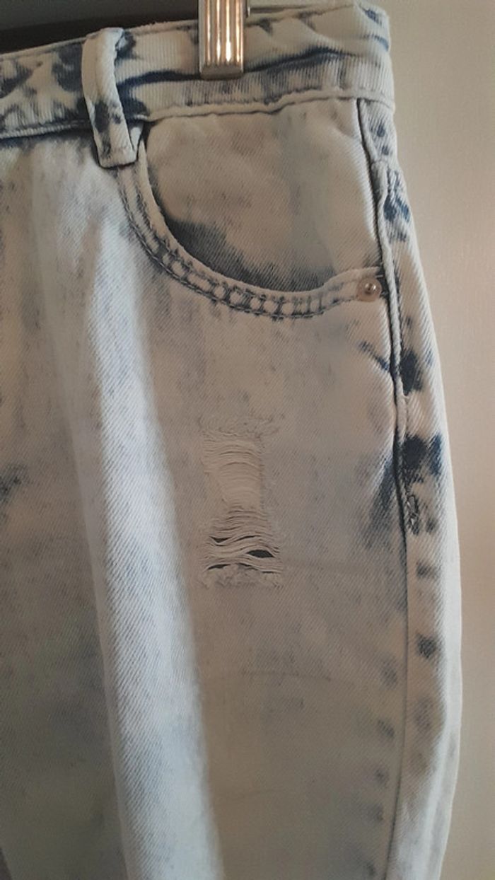 Jeans déchiré, couleur bleu très clair, Taille 38, Marque Denim Pimkie - photo numéro 3