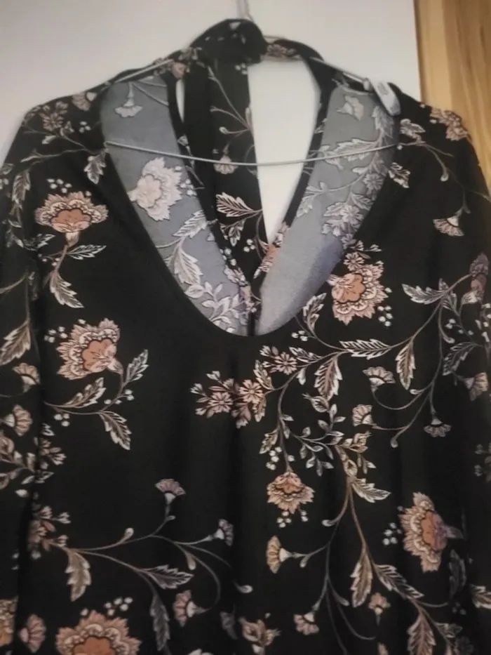 Robe à fleurs mi longue - photo numéro 2