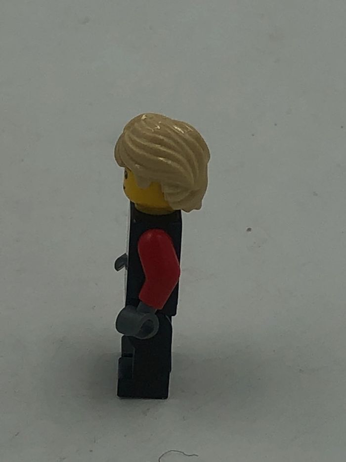 Figurine Lego City Pilote d’avion (N•60144) - photo numéro 2