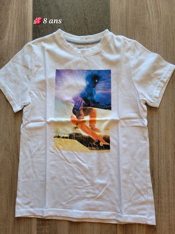 Tee shirt kiabi 8 ans