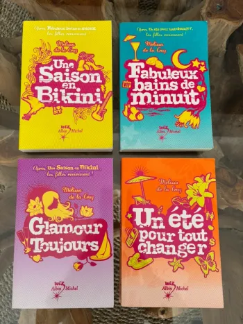 Lot de 4 livres de Melissa de la cruz