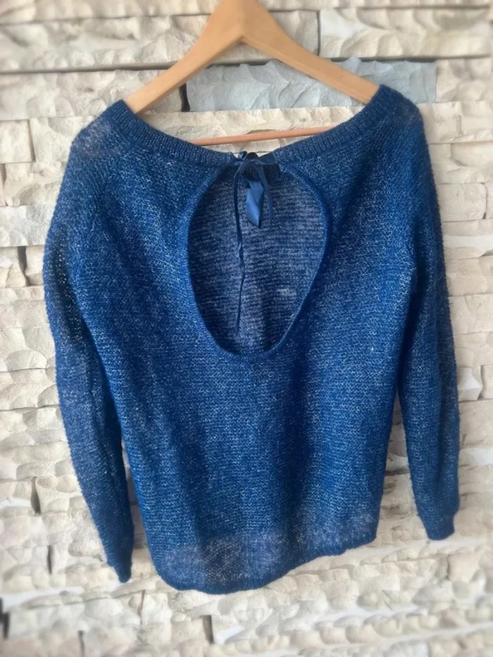 super petit pull  dos nu  super qualtitatif  en laine fin  - teddy smith - taille 1  (S/M)
