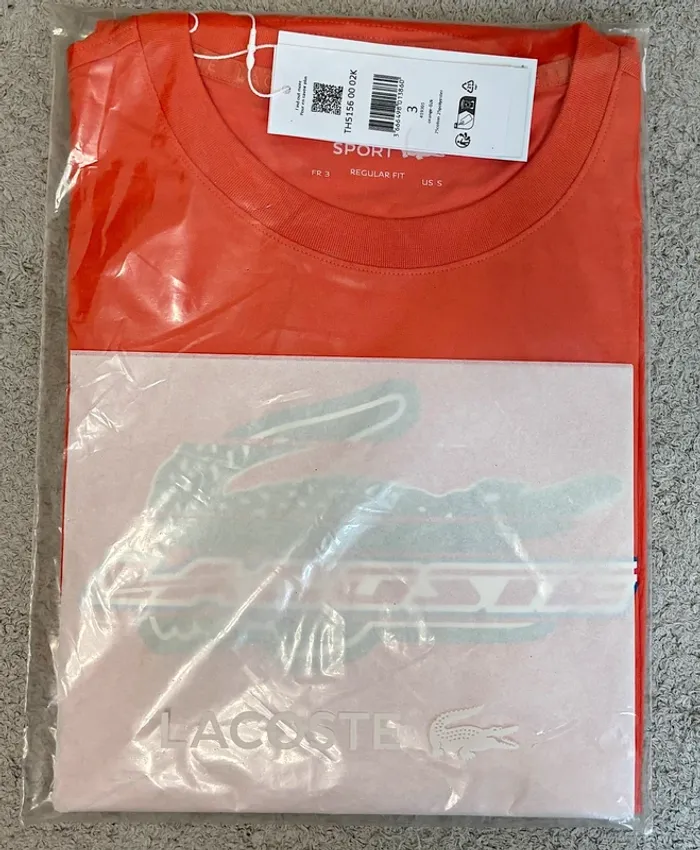T-shirt Lacoste Neuf - photo numéro 9