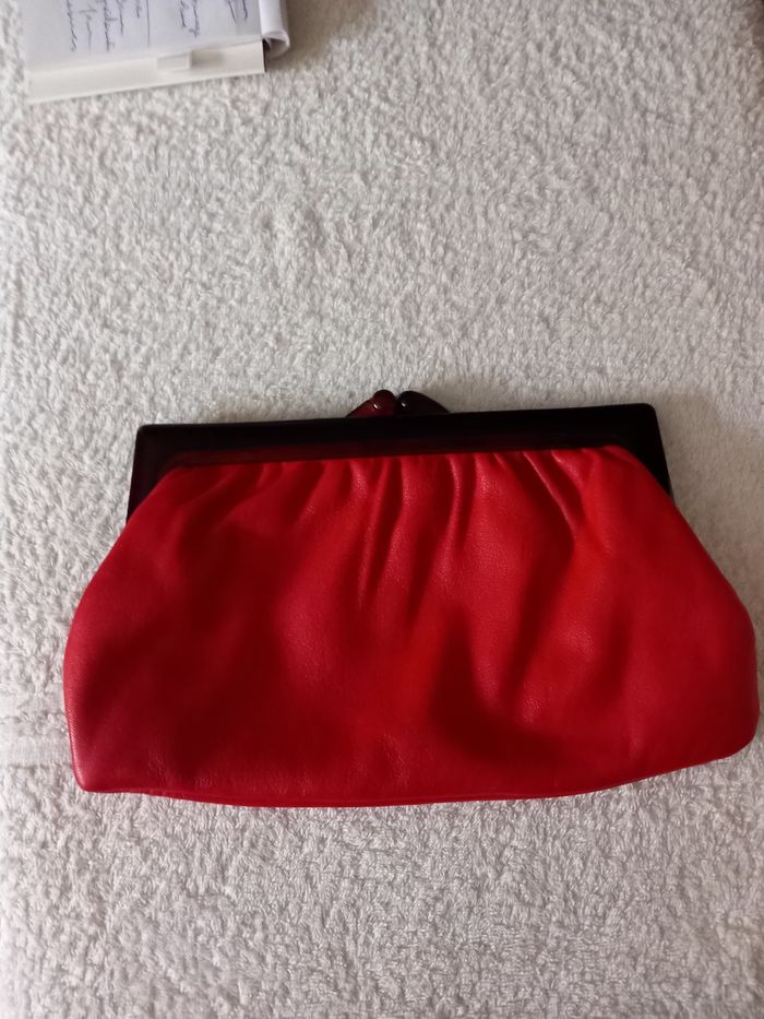 Pochette rouge cuir - photo numéro 2