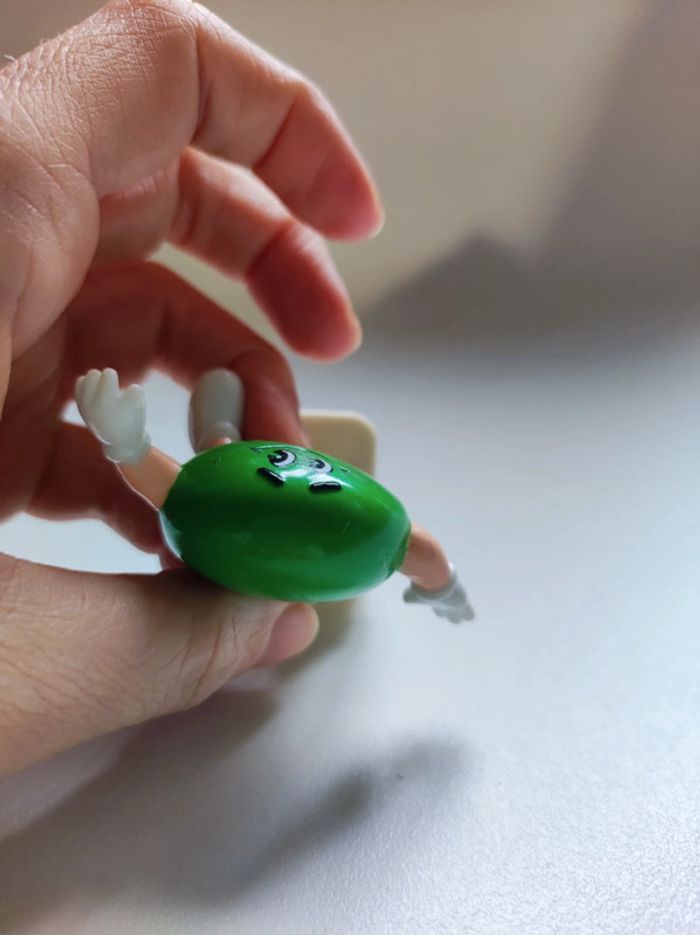 Figurine m&m's personnage vert sportif 1992 - photo numéro 7