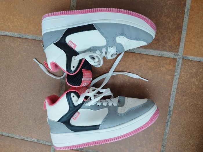 Chaussures taille 35 - photo numéro 4