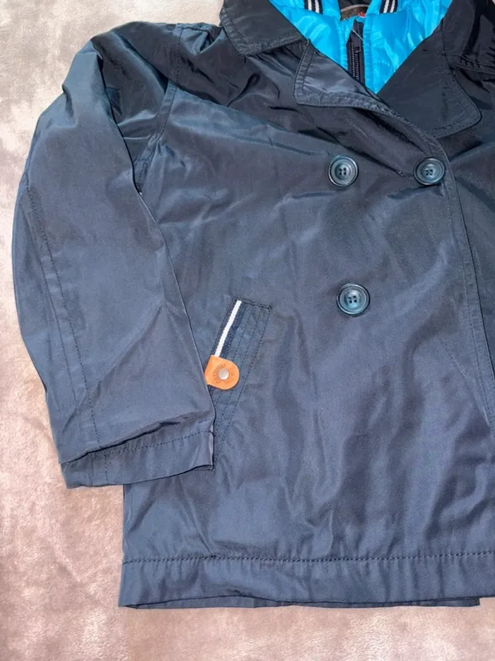 Blouson imperméable garçon catimini taille 6 ans en très bon état. Bleu ciel et bleu marine. - photo numéro 9