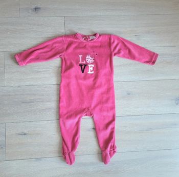 Pyjama rose avec motif, écriture Love. Fille 24 mois