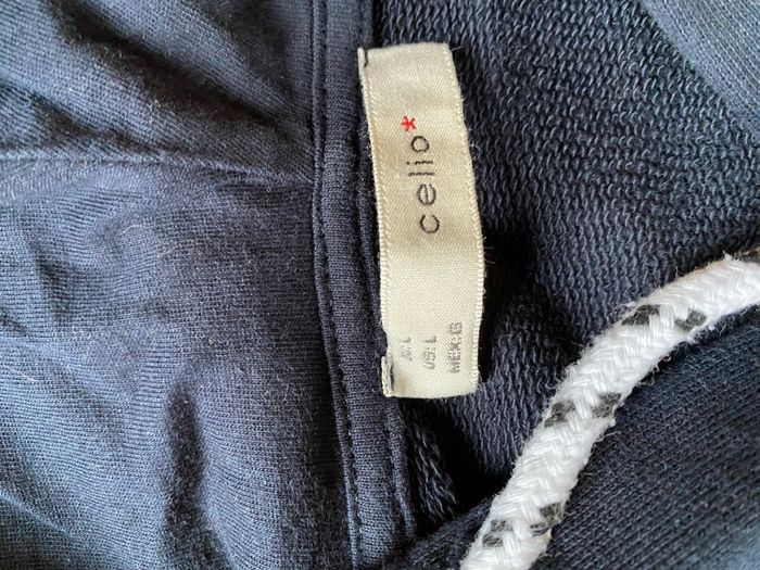Sweat shirt
