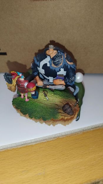 Figurine Gashapon One Piece LogBox figure Franky Kuma Megahouse