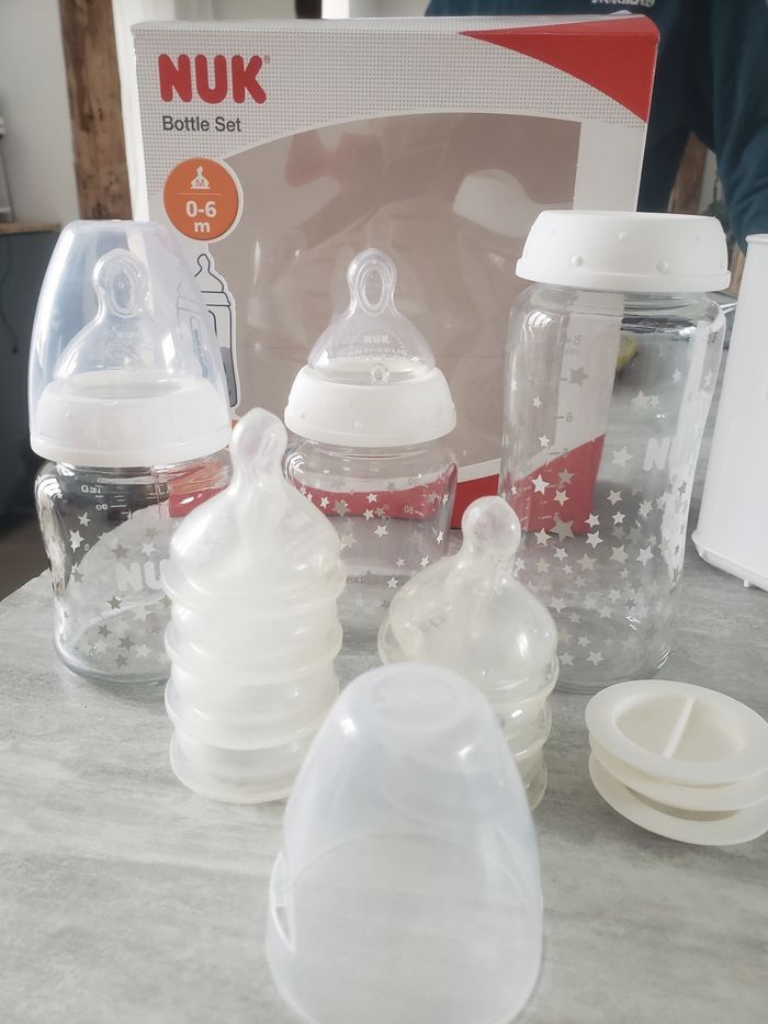 Biberons en verrenuk - photo numéro 2