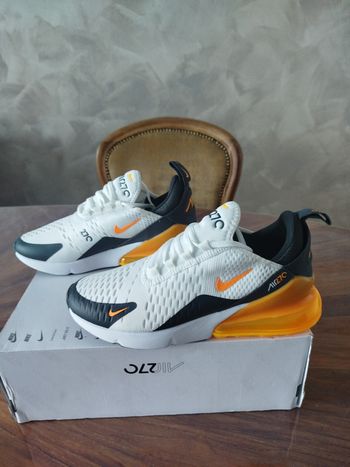 Basket Nike air Max 270 T 38.5