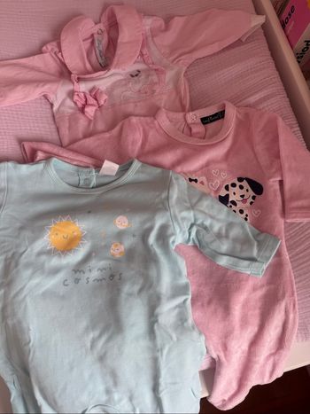 Lot de trois  pyjama