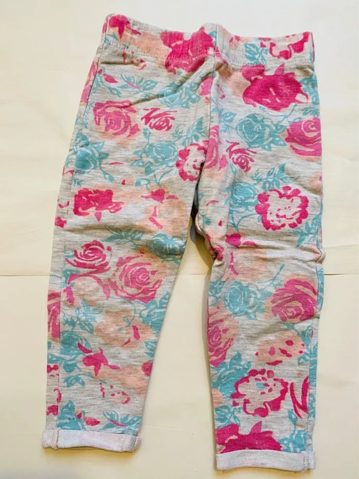 Lot 7 pantalons fille 9 mois - photo numéro 2