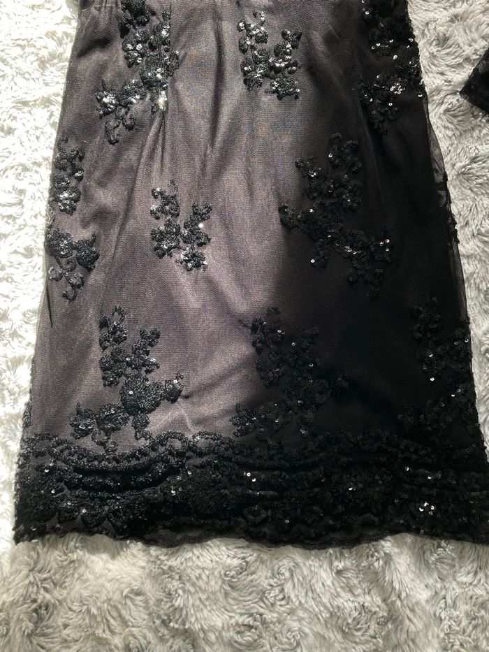 Robe noire moulante à sequins - photo numéro 6