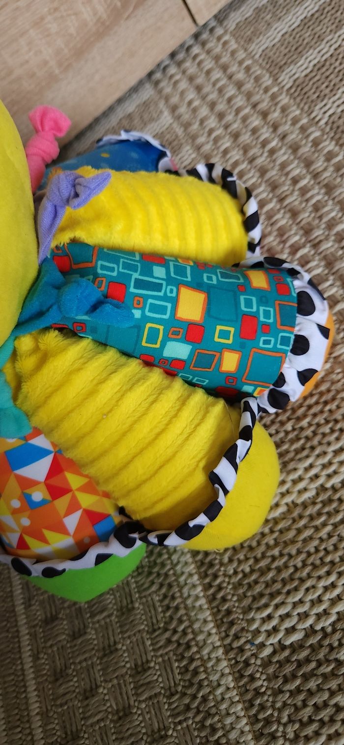 Pieuvre Musicale de TOMY Lamaze Jaune - photo numéro 5