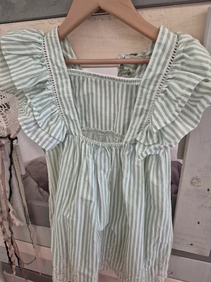 Jolie robe dos nu - photo numéro 4