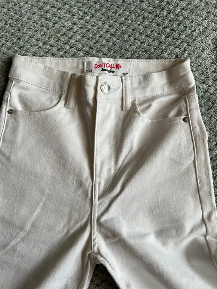 Jolie jean taille haute blanc de Jennyfer - photo numéro 3