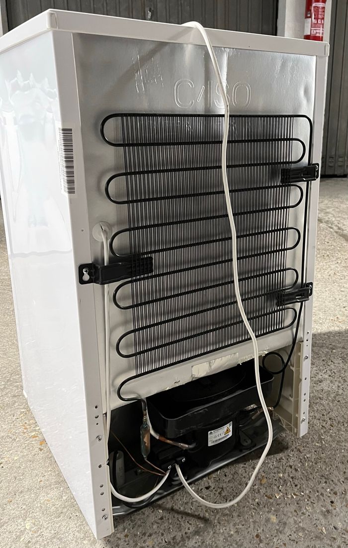 Réfrigérateur  MODERNA MRT2048Z00 - 82L - Blanc - photo numéro 3