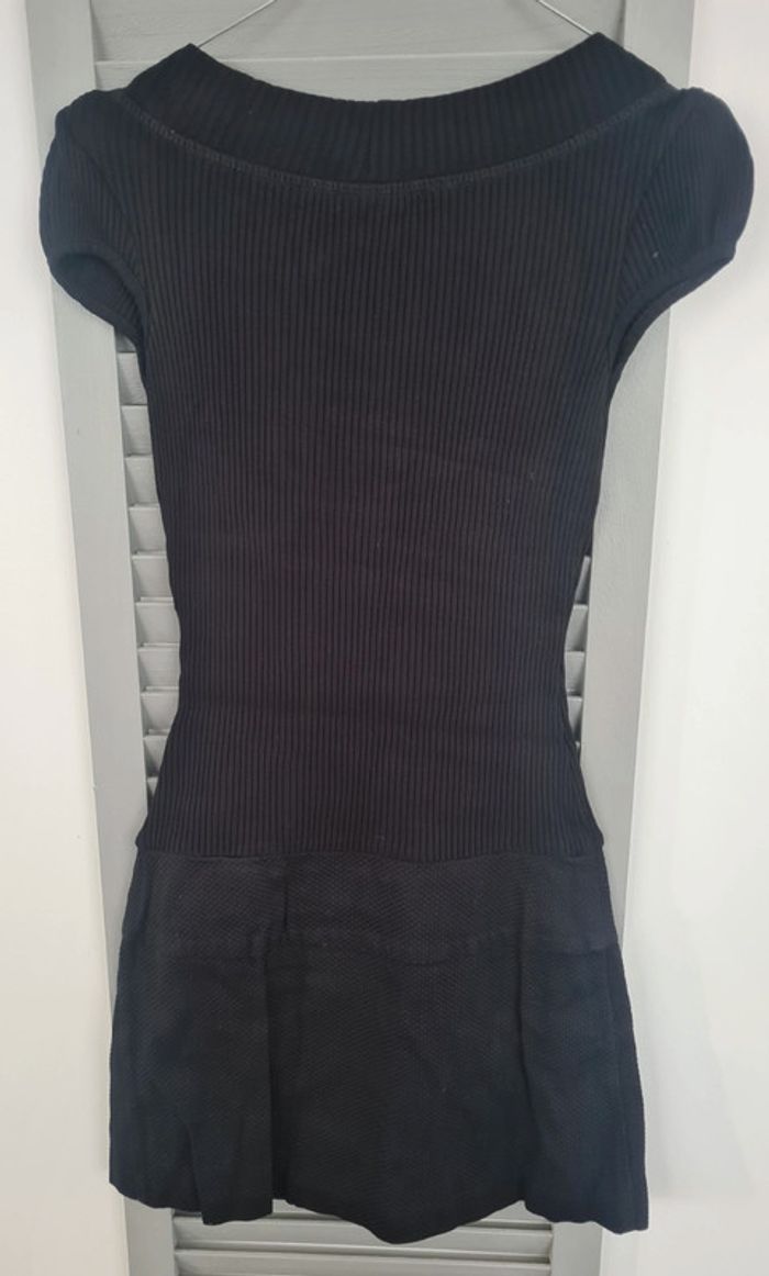 Robe noire - photo numéro 2