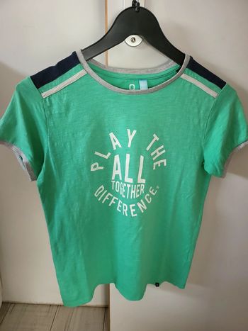 T-shirt garçon okaidi 12 ans très bon état