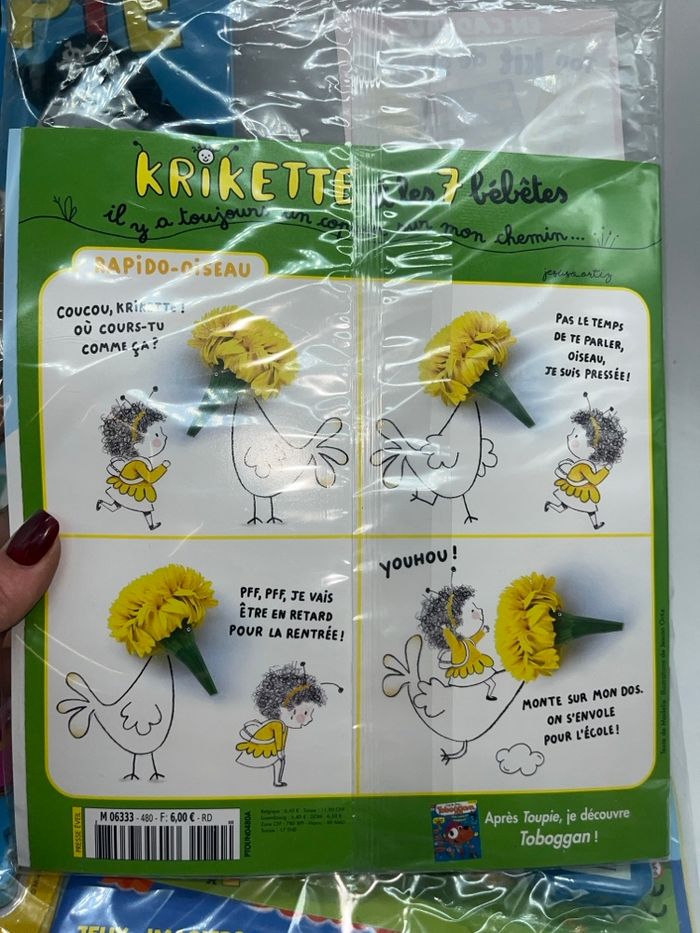 Lot de 4 magazines livres d'activités Toupie avec leurs jouets - photo numéro 3