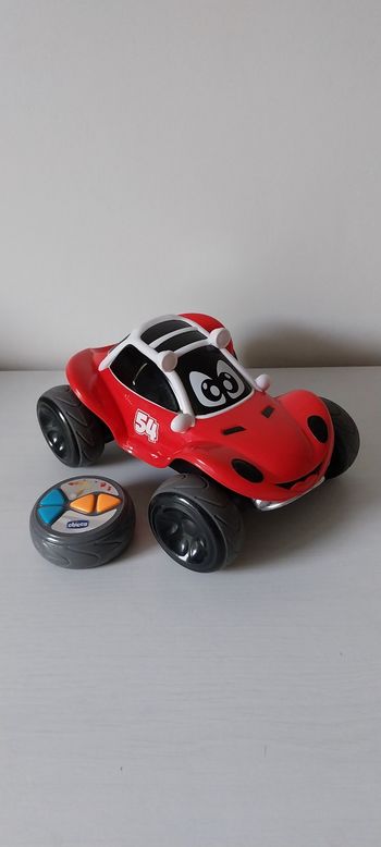 Voiture radiocommandée Happy buggy 2 ans