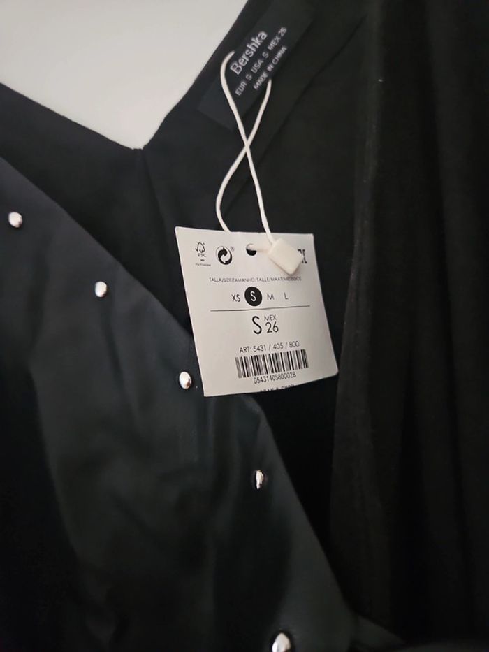 Robe de soirée noire Bershka - photo numéro 5