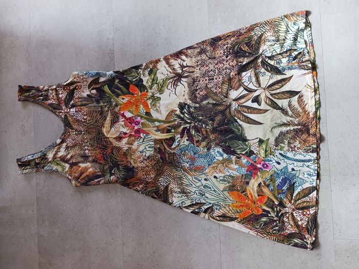 robe fluide imprimée sans manches Taille unique Neuve - photo numéro 2