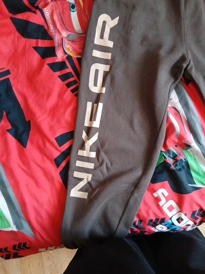 Bas de survêtement Nike taille - photo numéro 3