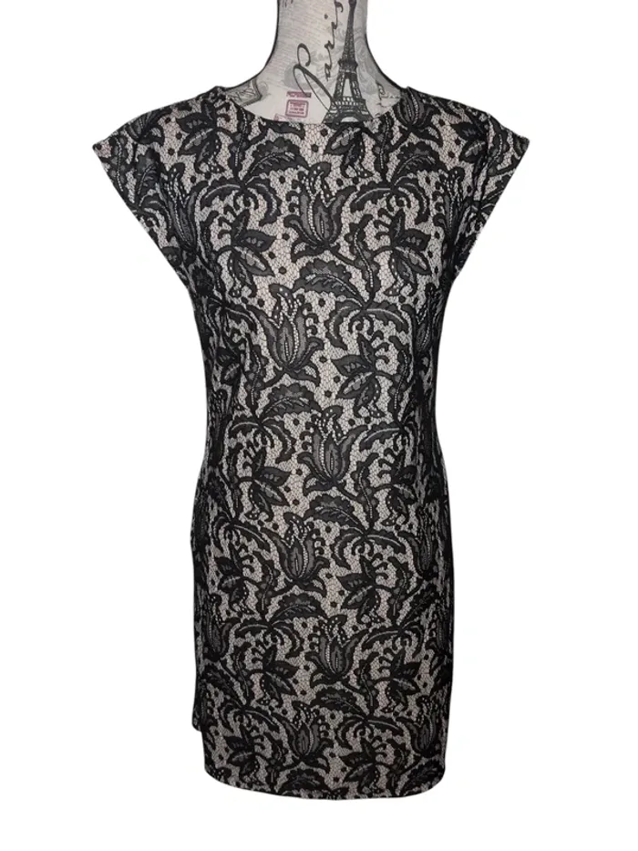 Robe S