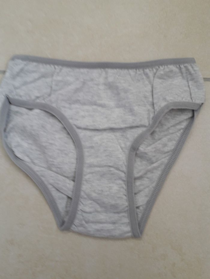 Lot 2 slips - 12 ans - photo numéro 4