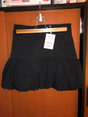 Jupe courte noire Pull&Bear