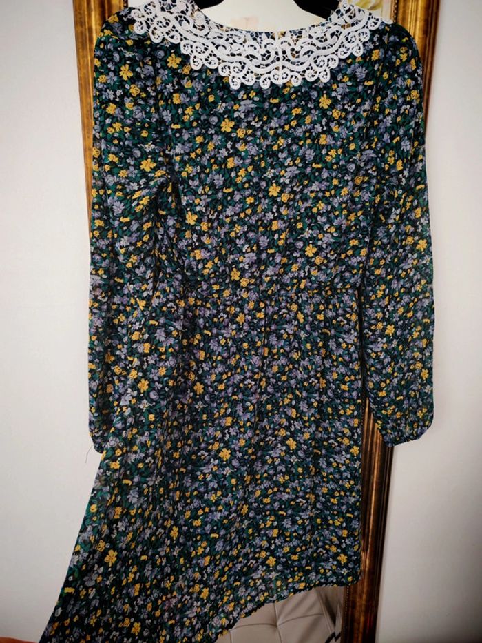 Robe Lilie rose neuve - photo numéro 6